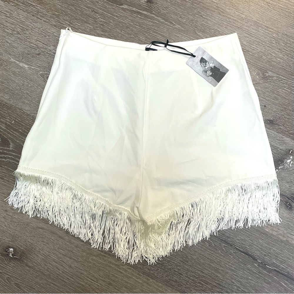 Sincerely Jules Women’s Fringe Shorts Size M